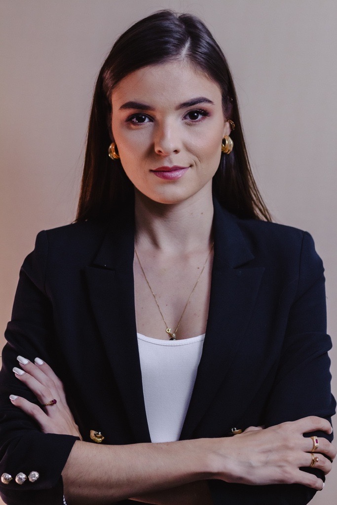 Dra. Mariana Rodrigues